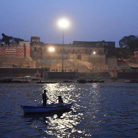 Yogi Lodge Varanasi Eksteriør billede