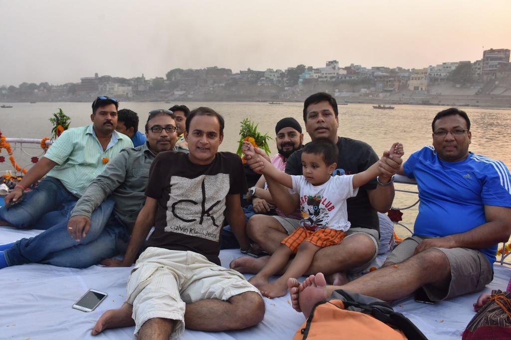 Yogi Lodge Varanasi Eksteriør billede